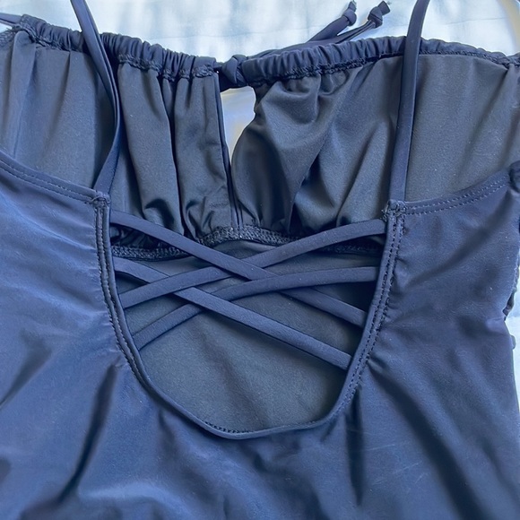 2/$10 NWOT One Piece Women's Tie front Bathing Suit Size Small - Picture 6 of 9